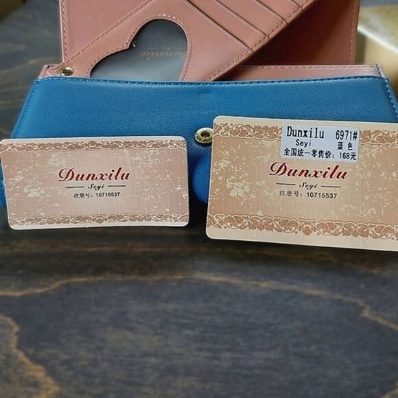 BNIB Dunxilu blue leather rhinestone detail clutch wallet - Picture 5 of 14